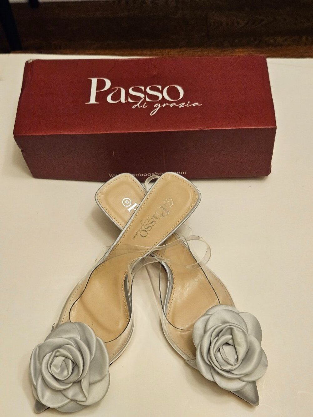 Passo Pointed Toe Satin Rosette 2" Kitten Heel Slingback Shoes Size 11